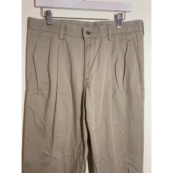 Dockers Individual Fit Khakis Chinos Pleated Pants Golf Casual Men's Size 33x30 - Picture 2 of 8